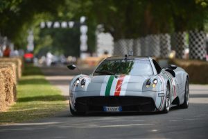 Παρέλαση πολλών αστέρων στο Goodwood
