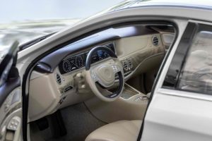 Νέα Mercedes S-Class από 15,9 ευρώ υπό… κλίμακα