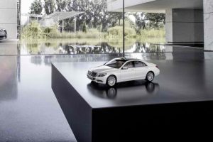 Νέα Mercedes S-Class από 15,9 ευρώ υπό… κλίμακα