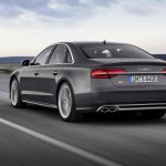 Εντυπωσιάζουν τα νέα Audi S8 και A8 L W12