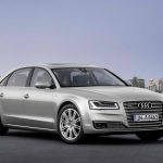 Εντυπωσιάζουν τα νέα Audi S8 και A8 L W12