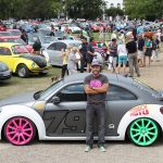 VW Beetle με μάλλινο πλεκτό νικητής καλλιστείων