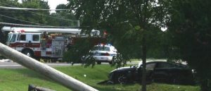 Tesla Model S χτύπησε κολόνα ρεύματος και προκάλεσε blackout