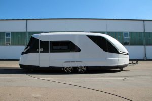 Φουτουριστικό τροχόσπιτο εμπνευσμένο από γιοτ