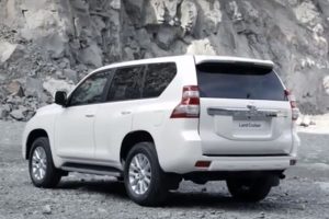 Το θρυλικό Toyota Land Cruiser ανανεώνεται