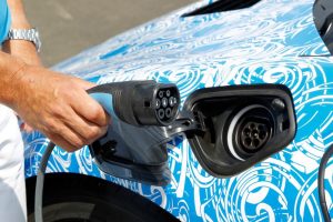 Η BMW i8 αποκαλύπτεται και με τεχνικά στοιχεία