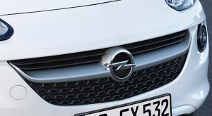 Opel ADAM Black Link και White Link