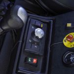 Το ηλεκτρικό Defender σέρνει 12τονο τραινάκι!