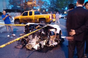 Lamborghini Aventador κόπηκε στα δύο σε πρόσκρουση σε δέντρο