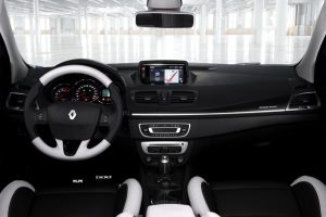 Νέο Renault Megane GT 220