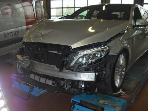 Το πρώτο αληθινό crash test με νέα Mercedes S-Class