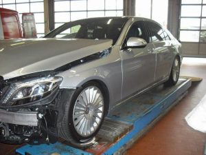 Το πρώτο αληθινό crash test με νέα Mercedes S-Class