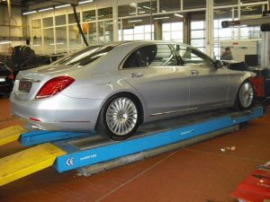 Το πρώτο αληθινό crash test με νέα Mercedes S-Class