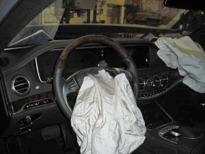 Το πρώτο αληθινό crash test με νέα Mercedes S-Class