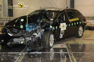 Crash tests: Space Star, ADAM, Corolla, Mazda6, IS