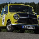 To Mini του Mr. Bean σε ράλι κλασικών αυτοκινήτων