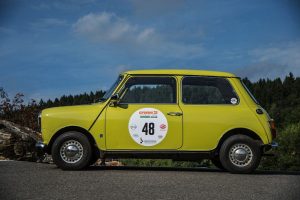 To Mini του Mr. Bean σε ράλι κλασικών αυτοκινήτων