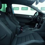 VW Golf R: Νέες φωτογραφίες και εσωτερικό