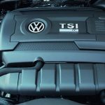 VW Golf R: Νέες φωτογραφίες και εσωτερικό