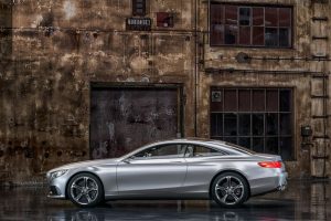 Αποκαλυπτήρια για τη Mercedes S-Class Coupé