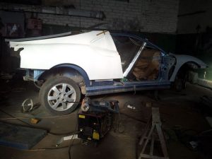 Μαντέψτε τι «κρύβεται» κάτω από την Ferrari limo…