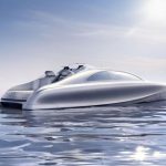 Έχω και κότερο Mercedes, πάμε μια βόλτα;