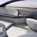 Έχω και κότερο Mercedes, πάμε μια βόλτα;