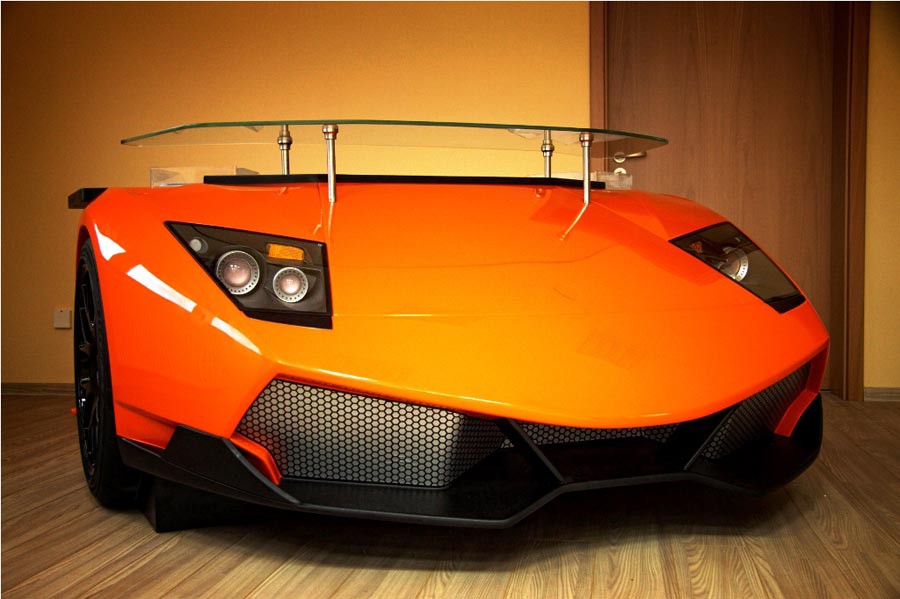 Lamborghini Murcielago και σε… γραφείο!