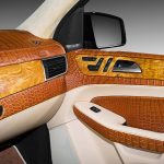 Mercedes ML 63 AMG με «κροκοδειλέ» εσωτερικό