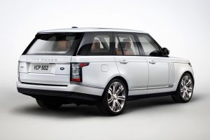 Range Rover LWB με κορυφαίες ανέσεις