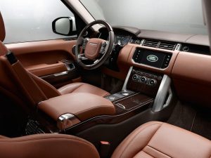 Range Rover LWB με κορυφαίες ανέσεις