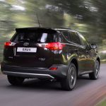 Αναβαθμισμένο Toyota RAV4 και 2.0 diesel 4x4