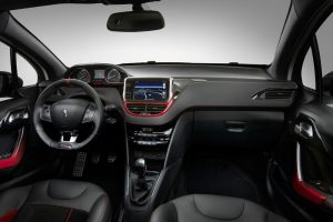 Ετοιμάζεται το κορυφαίο Peugeot 208 R