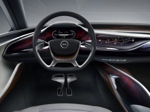 Opel Monza Concept με συνδεσιμότητα από το μέλλον