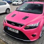 Ροζ Ford Focus RS; Ε, όχι...