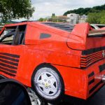 Ferrari Testarossa ρεπλίκα από χαρτοκιβώτια!