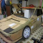 Ferrari Testarossa ρεπλίκα από χαρτοκιβώτια!