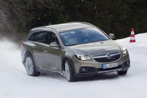 Opel 4×4 Mokka, Insignia Country Tourer και OPC