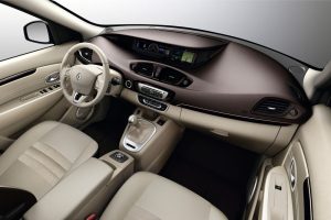 Renault Scenic με όφελος 3.960 ευρώ