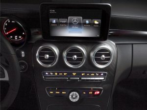 Η νέα Mercedes C-Class αποκαλύπτεται επίσημα