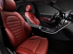 Η νέα Mercedes C-Class αποκαλύπτεται επίσημα