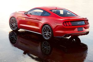 Νέο Ford Mustang σε Coupe και Cabrio