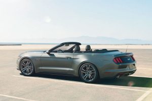 Νέο Ford Mustang σε Coupe και Cabrio