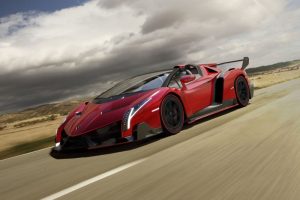 Η Lamborghini Veneno Roadster έτοιμη για απογείωση…
