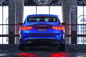 Νέο Chrysler 200 με 9άρι αυτόματο κιβώτιο