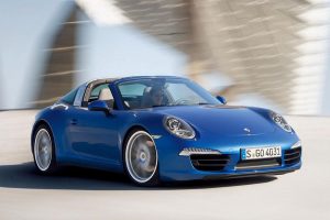 Η sexy και μυώδης Porsche 911 Targa 4/4S αποκαλύπτεται επίσημα