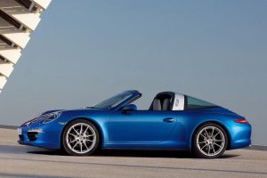 Η sexy και μυώδης Porsche 911 Targa 4/4S αποκαλύπτεται επίσημα