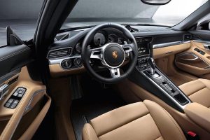 Η sexy και μυώδης Porsche 911 Targa 4/4S αποκαλύπτεται επίσημα