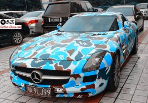 Θαυμάστε την πιο… ψυχεδελική Mercedes SLS AMG!