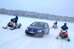 Η VW λανσάρει το Golf R και ετοιμάζει ακόμα πιο extreme έκδοση!